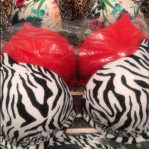 For Exposure only!!!! Available VS bombshell bikini tops all 36C - Picture 3 of 8